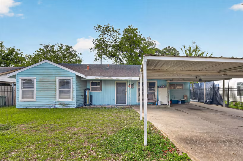 Photo 2 of 919 Christine Street, Houston, TX