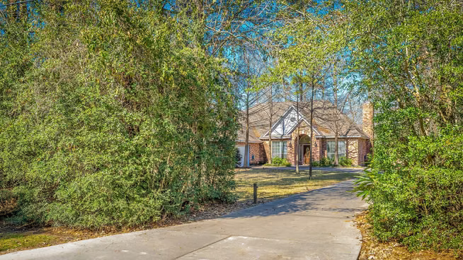 Photo of 2500 Centerline Road, Conroe, TX 77384