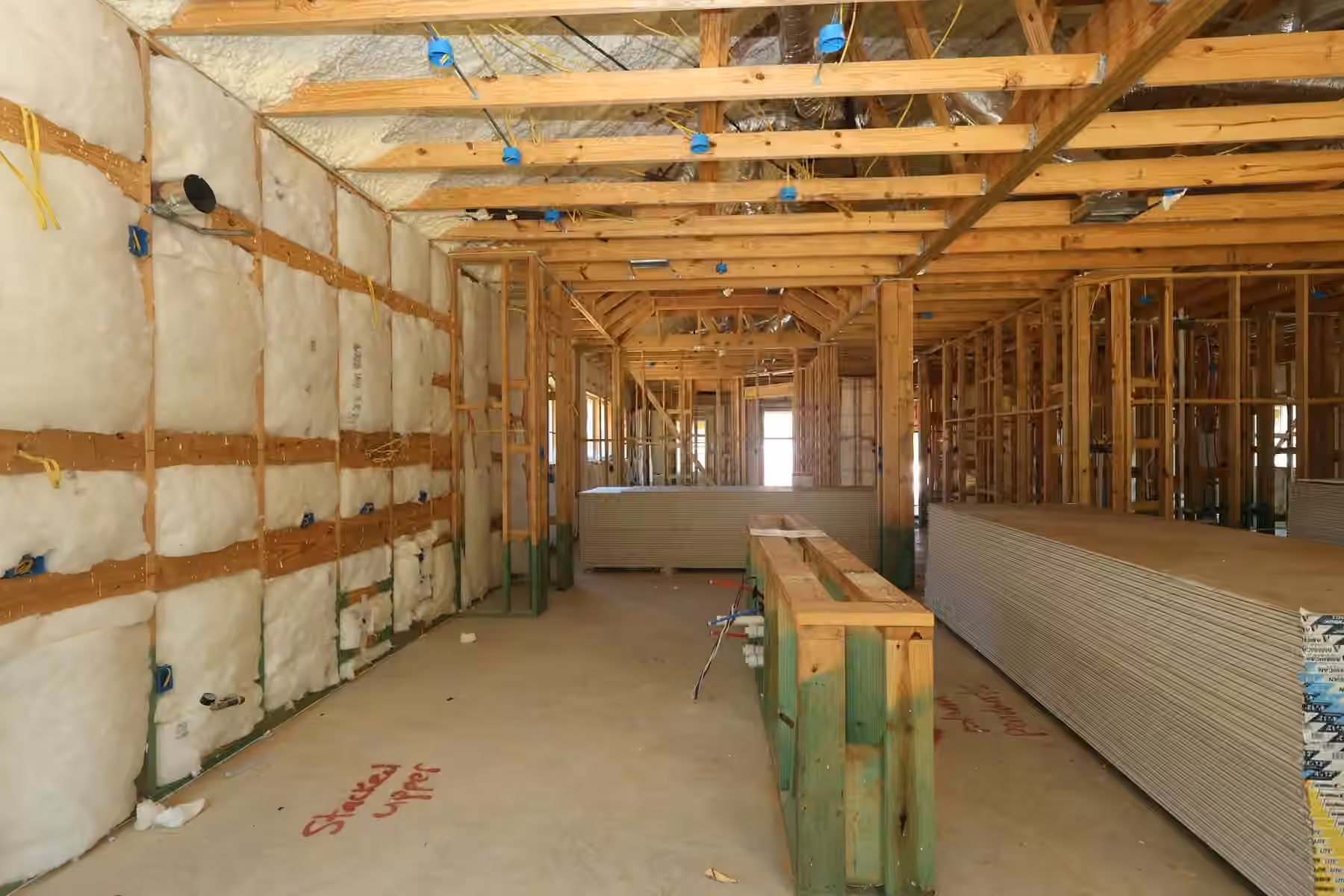 Photo 7 of 526 Sand Trail Way, Conroe, TX