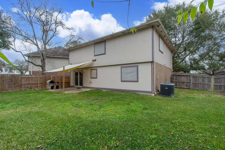Photo 3 of 1710 Oak Valley Drive, Kemah, TX