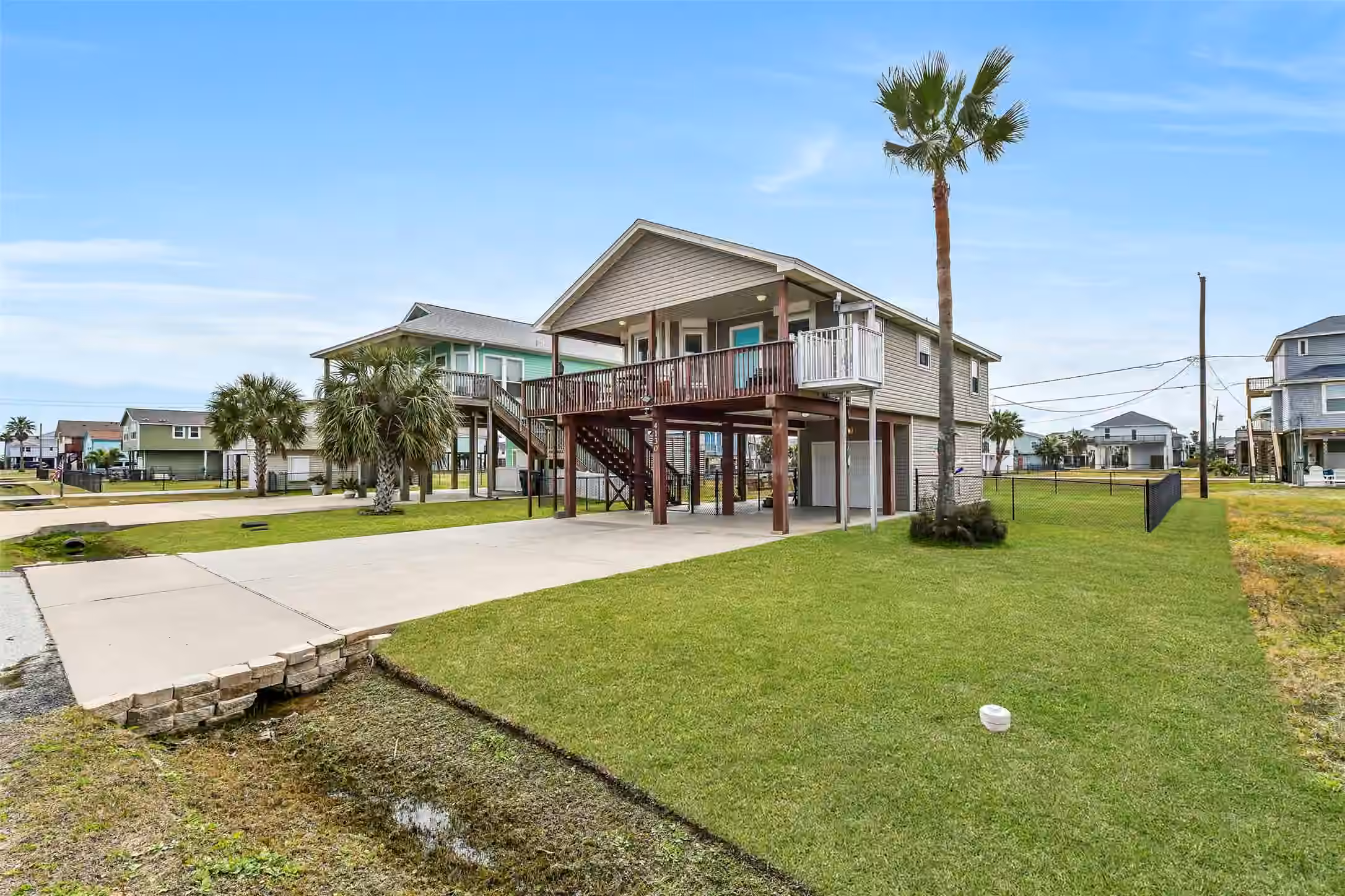 Photo 2 of 4130 Hardin Drive, Galveston, TX
