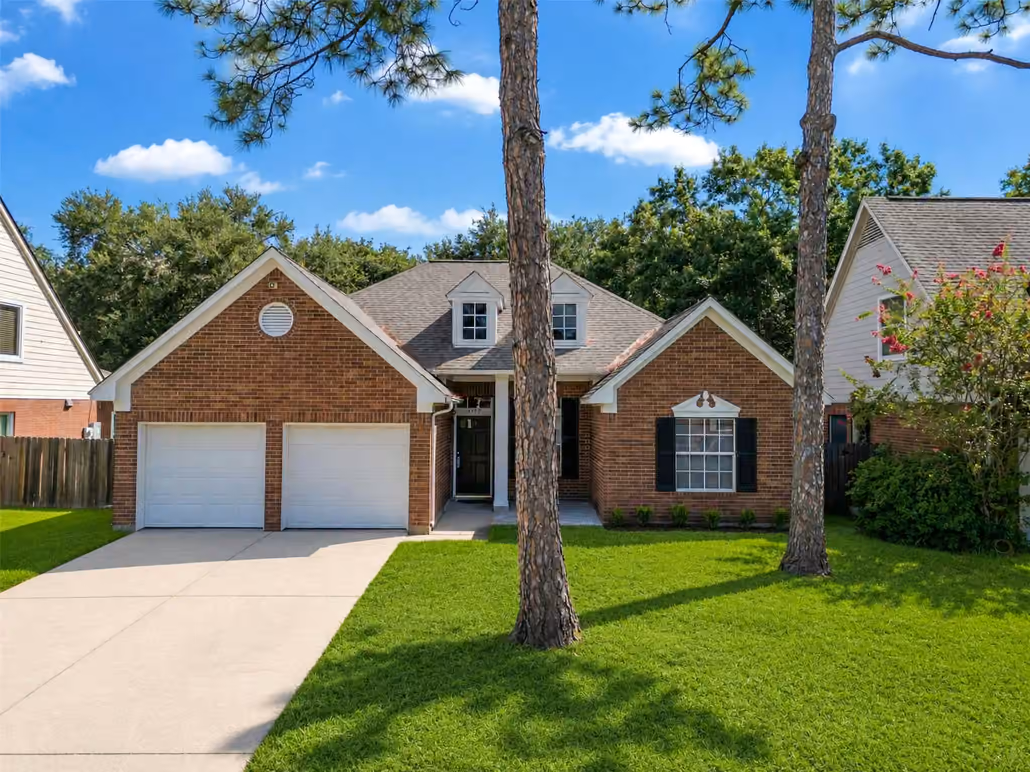 Photo 2 of 14527 Circlewood Way, Houston, TX