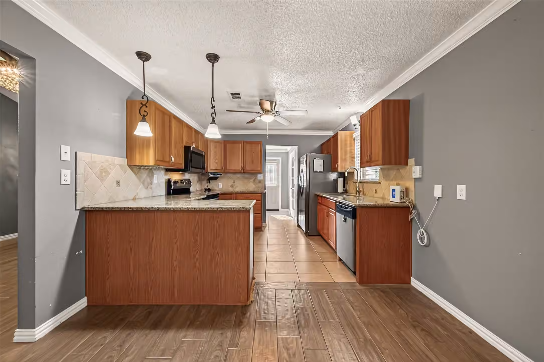 Photo 7 of 7502 Nightingale Circle, Texas City, TX