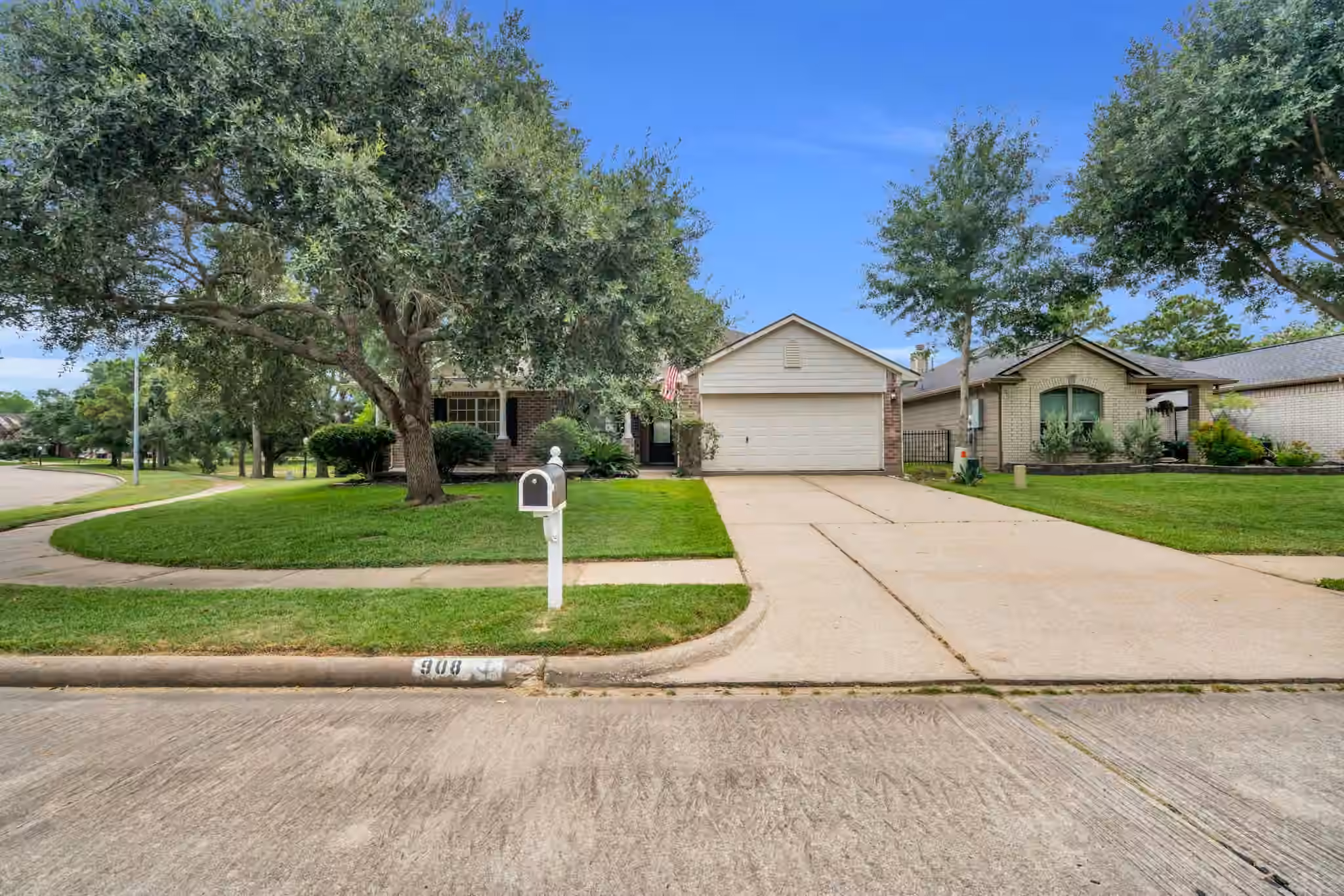 Photo 6 of 908 Victoria Lakes Drive, Katy, TX