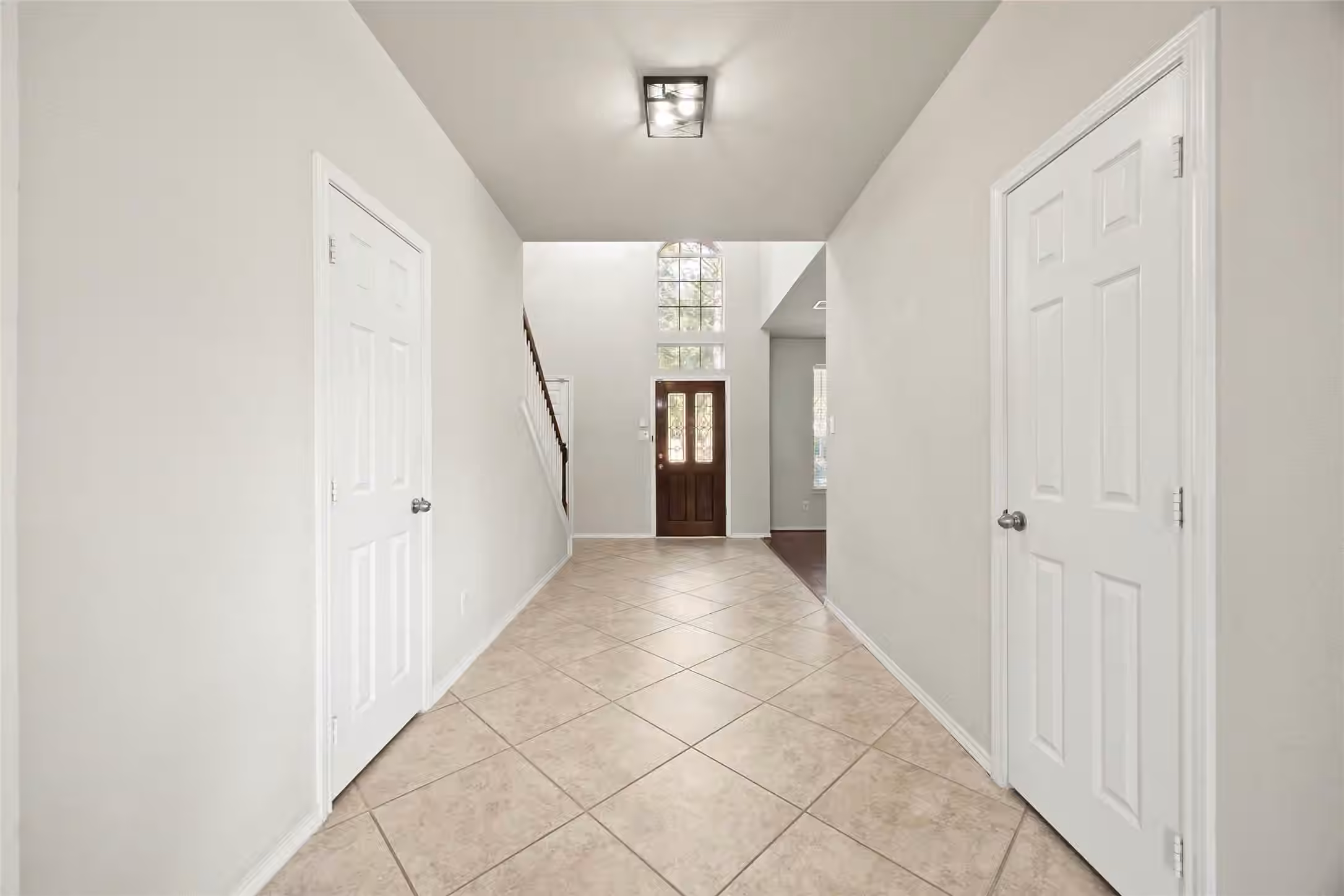 Photo 7 of 9611 Oxford Grove Drive, Houston, TX