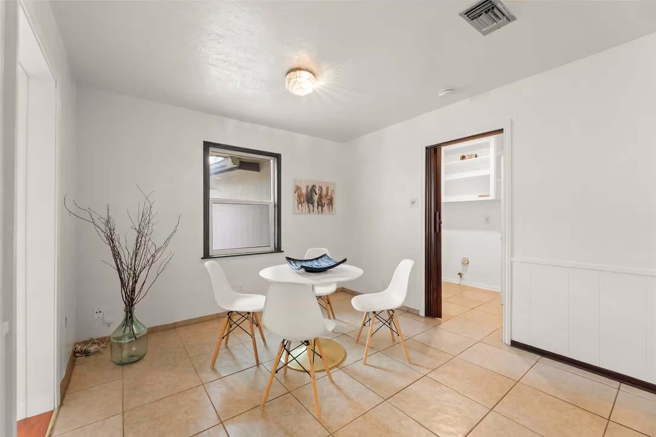 Photo 7 of 5623 Dumfries Drive, Houston, TX