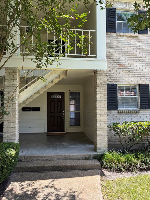 Photo of 13026 Trail Hollow Drive 3026, Houston, TX