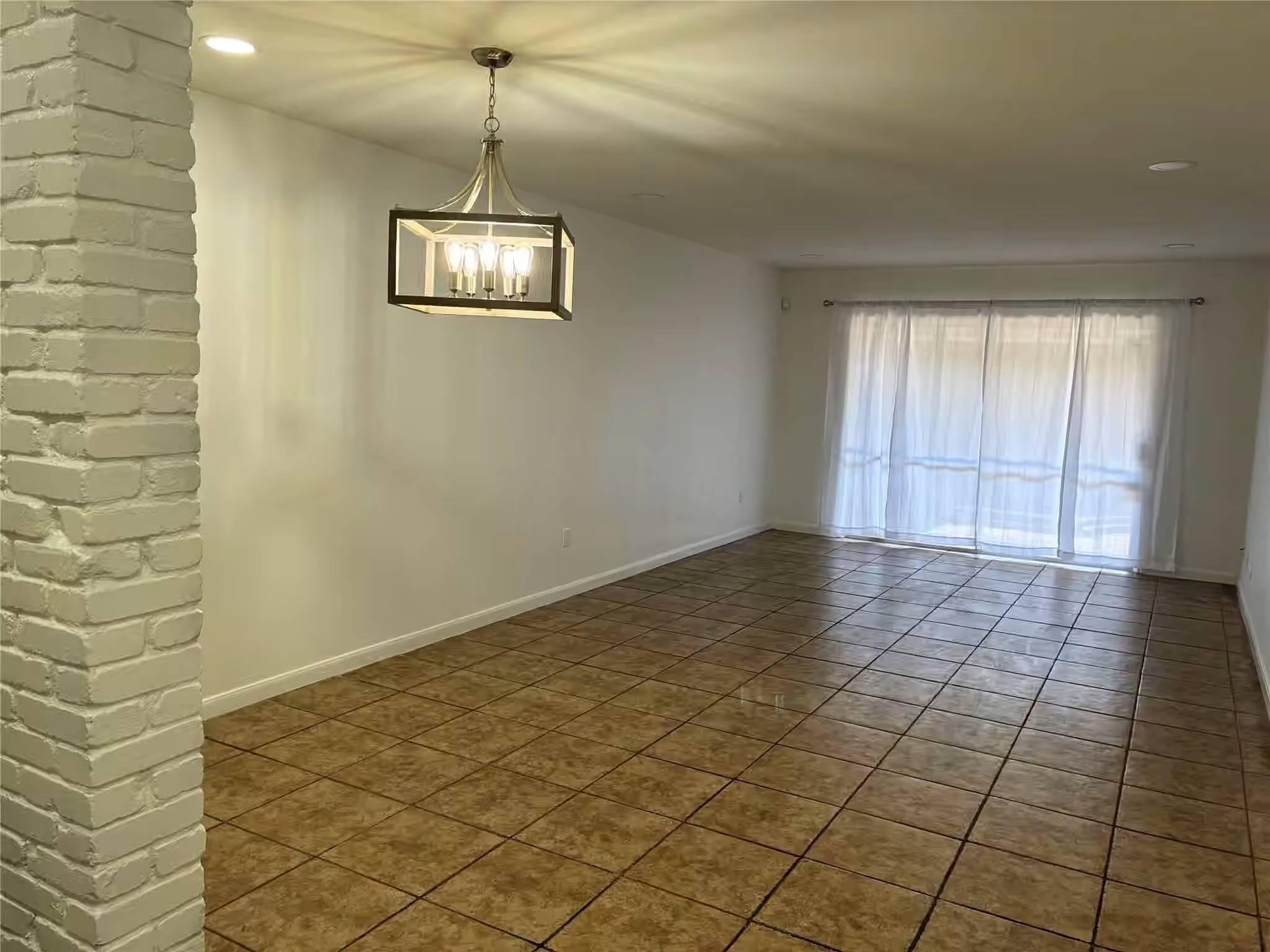 Photo 5 of 13026 Trail Hollow Drive 3026, Houston, TX