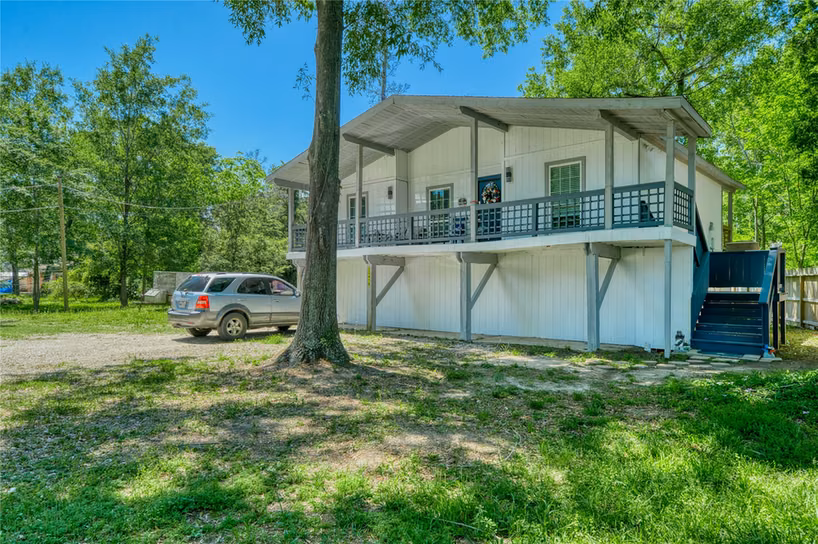 Photo 2 of 22418 E Shorewood Loop E, Houston, TX