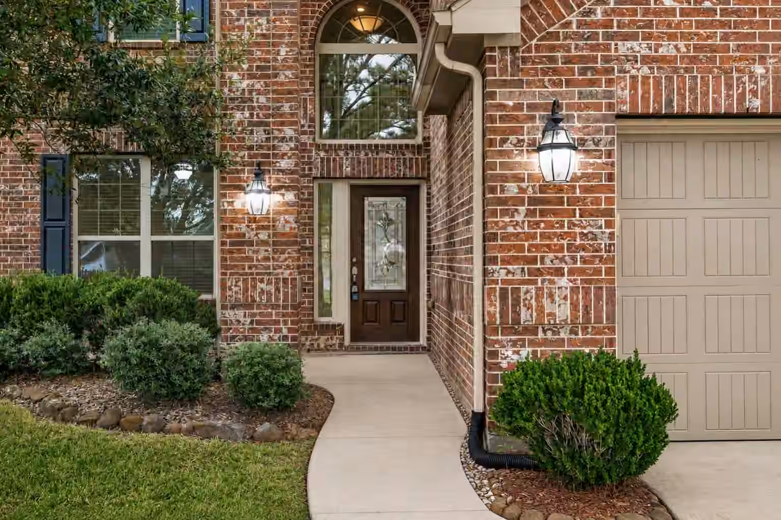 Photo 3 of 13302 Maywater Crest Court, Humble, TX