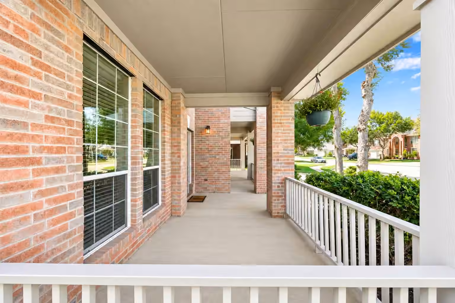 Photo 3 of 8126 BUFFALO SPRINGS COURT, Sugar Land, TX
