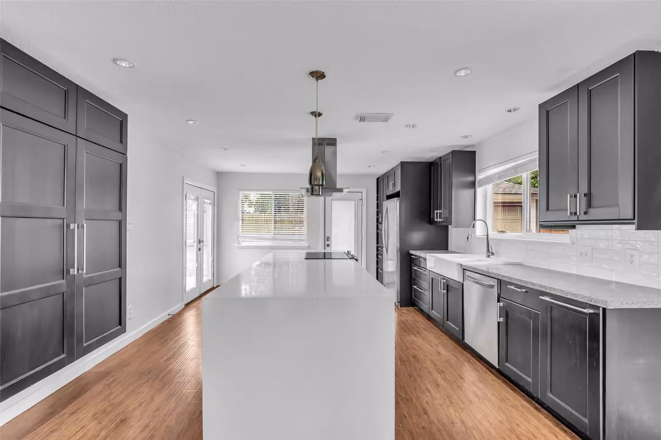 Photo of 6835 Queensclub Drive, Houston, TX 77069