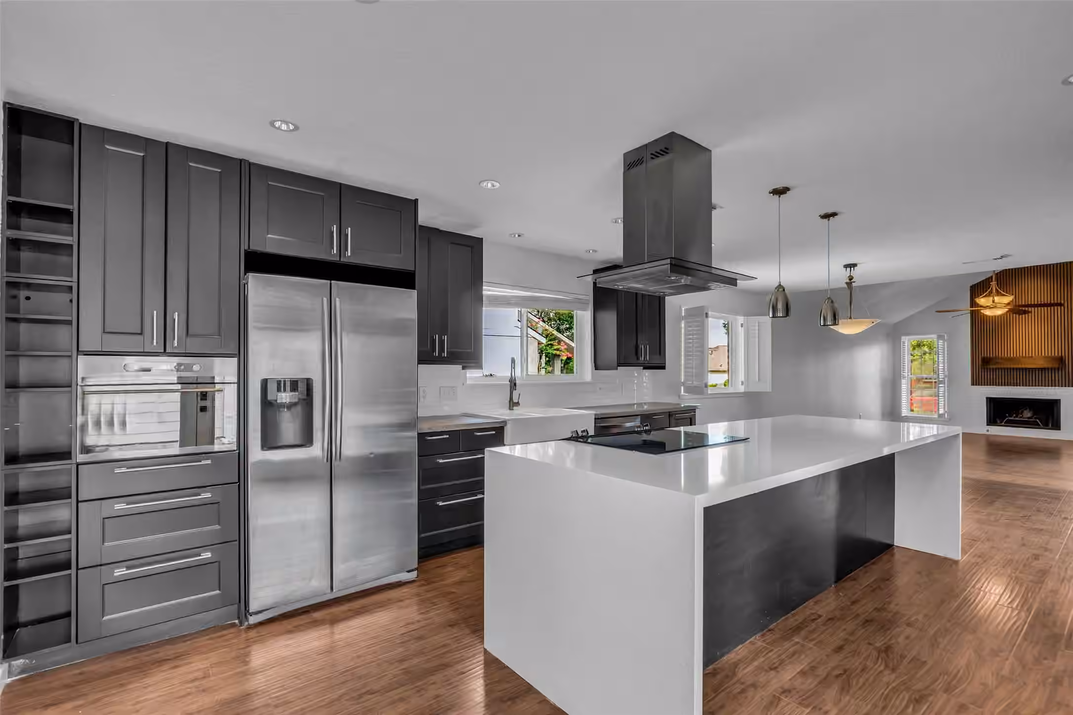 Photo 2 of 6835 Queensclub Drive, Houston, TX