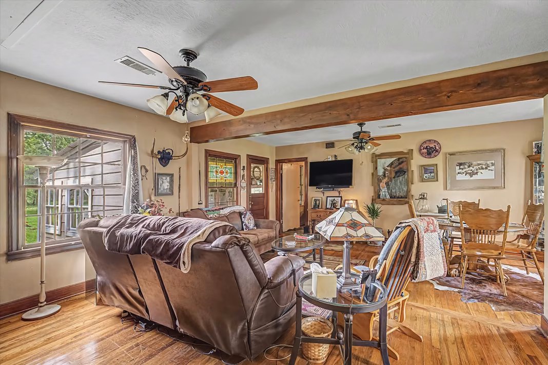 Photo 7 of 922 Runneburg Road, Crosby, TX