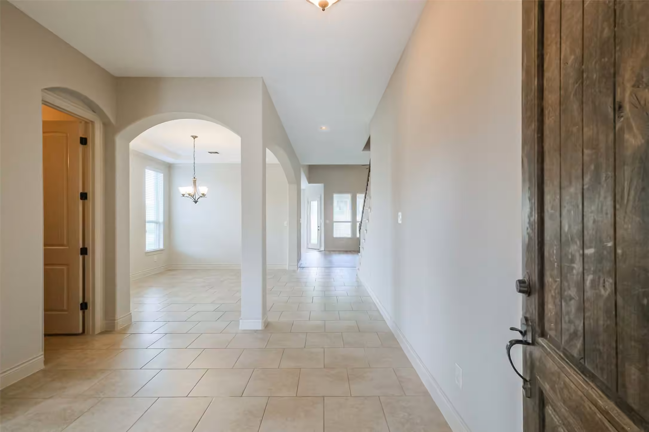 Photo 4 of 5922 Northcrest Village Way, Spring, TX