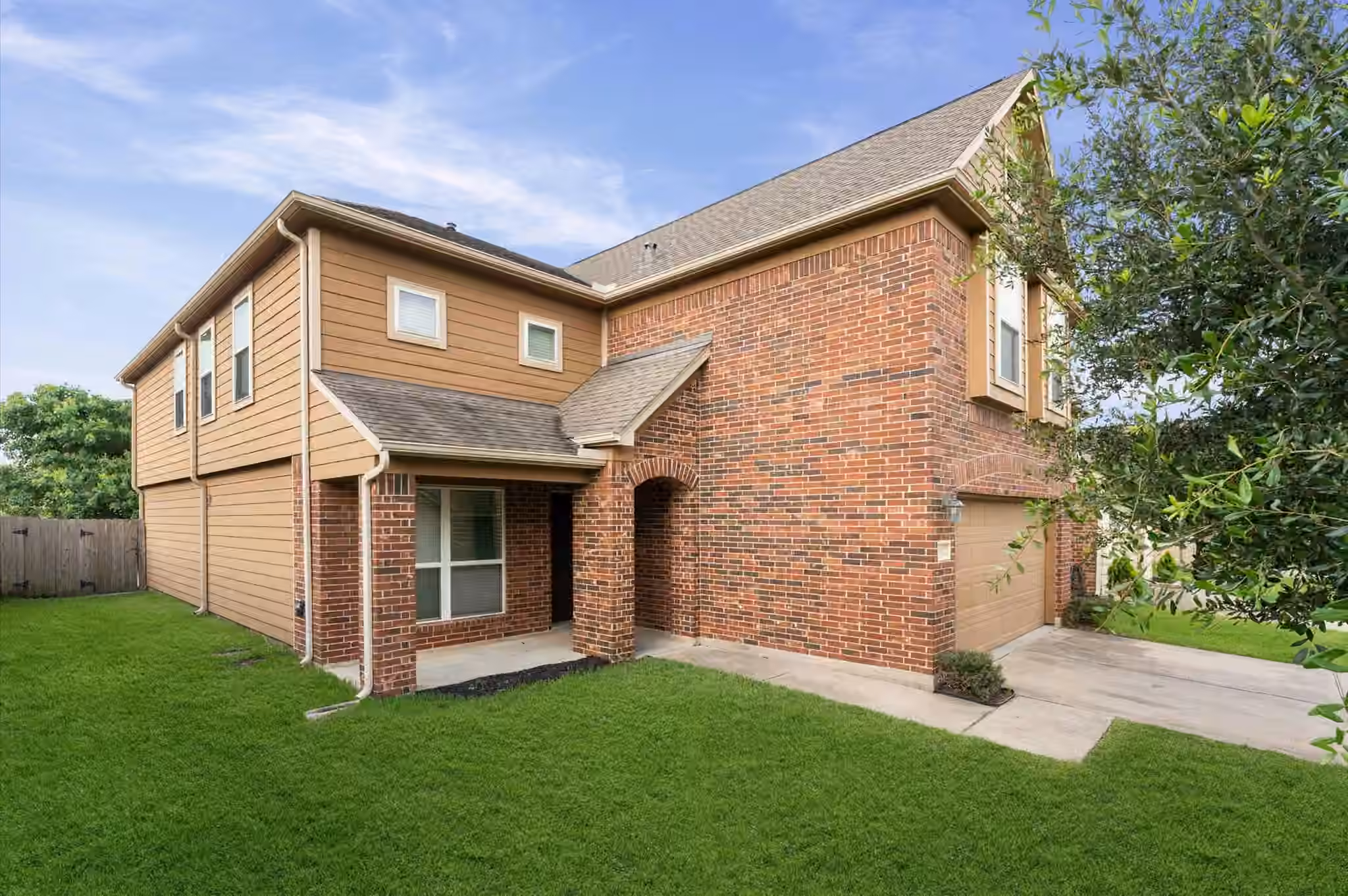 Photo 2 of 3327 Upland Spring Trace, Katy, TX