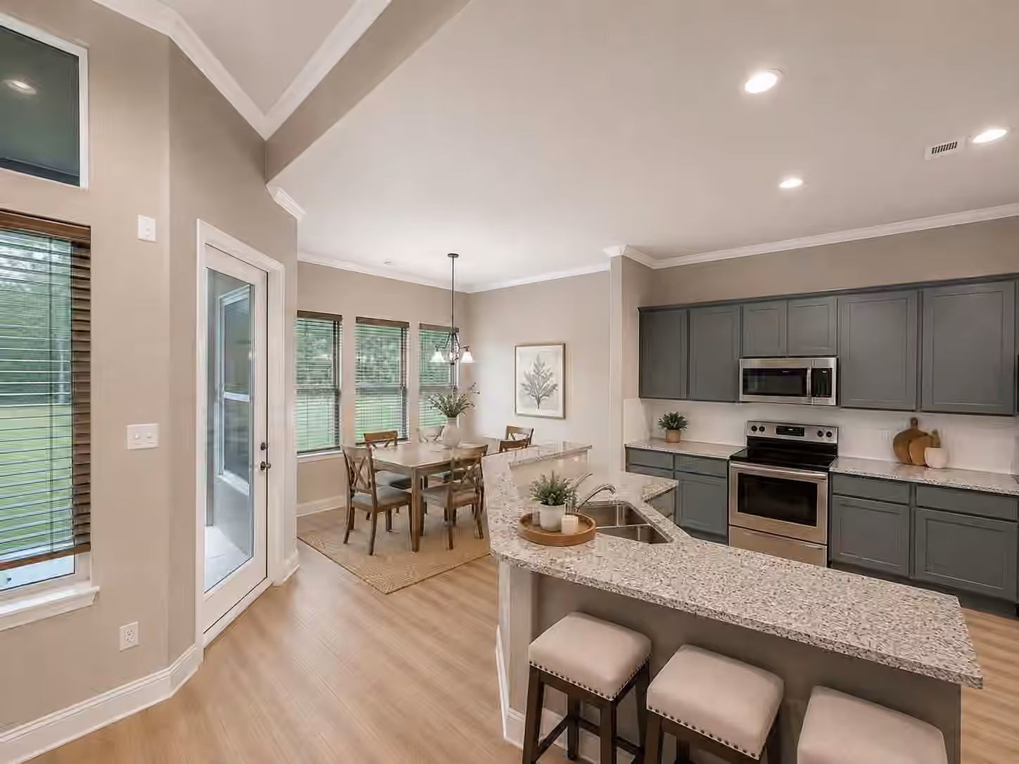 Photo 5 of 26355 Lakeshore Drive, Hempstead, TX