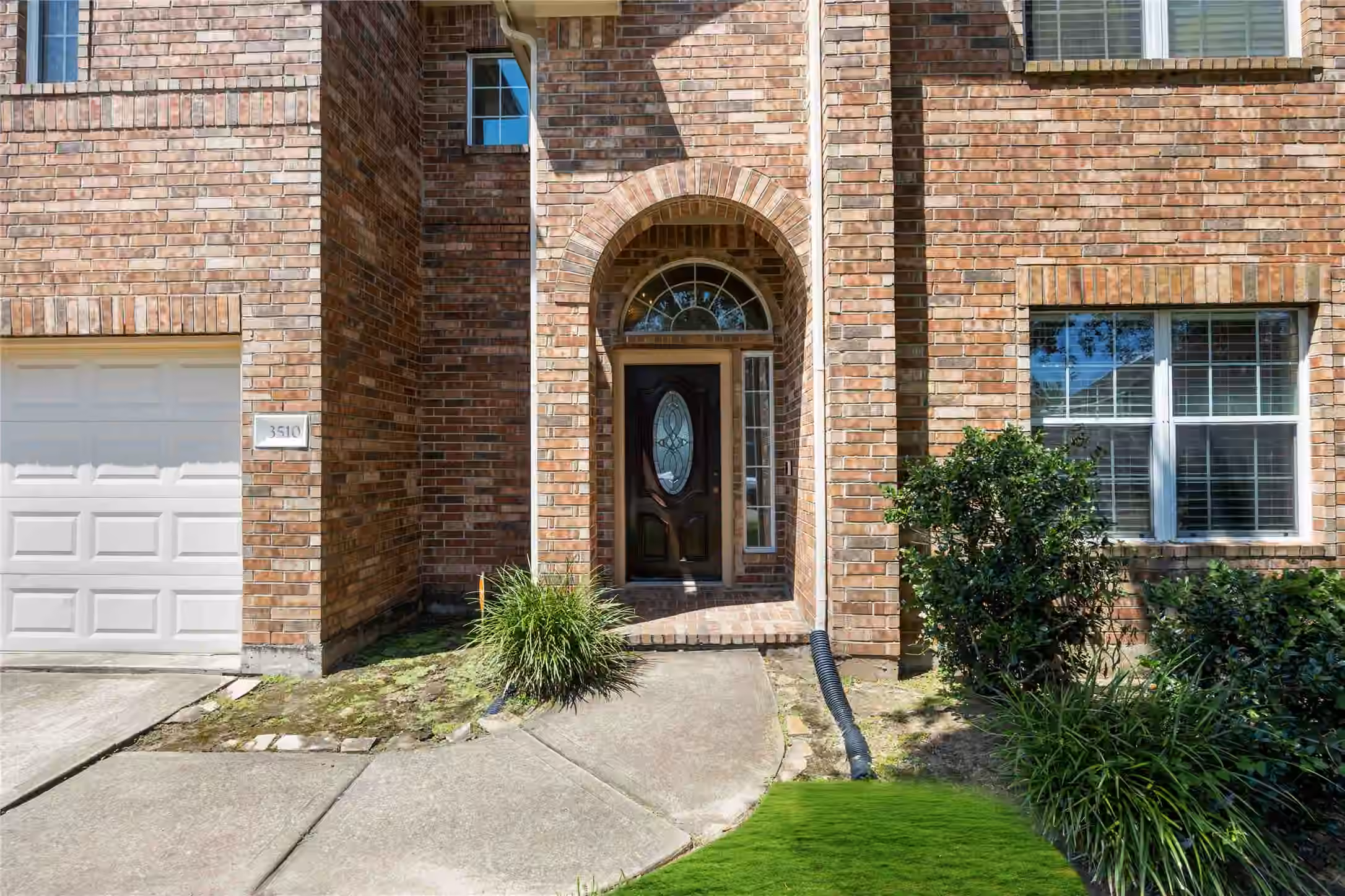 Photo 2 of 3510 Dorsey Lane, Pearland, TX