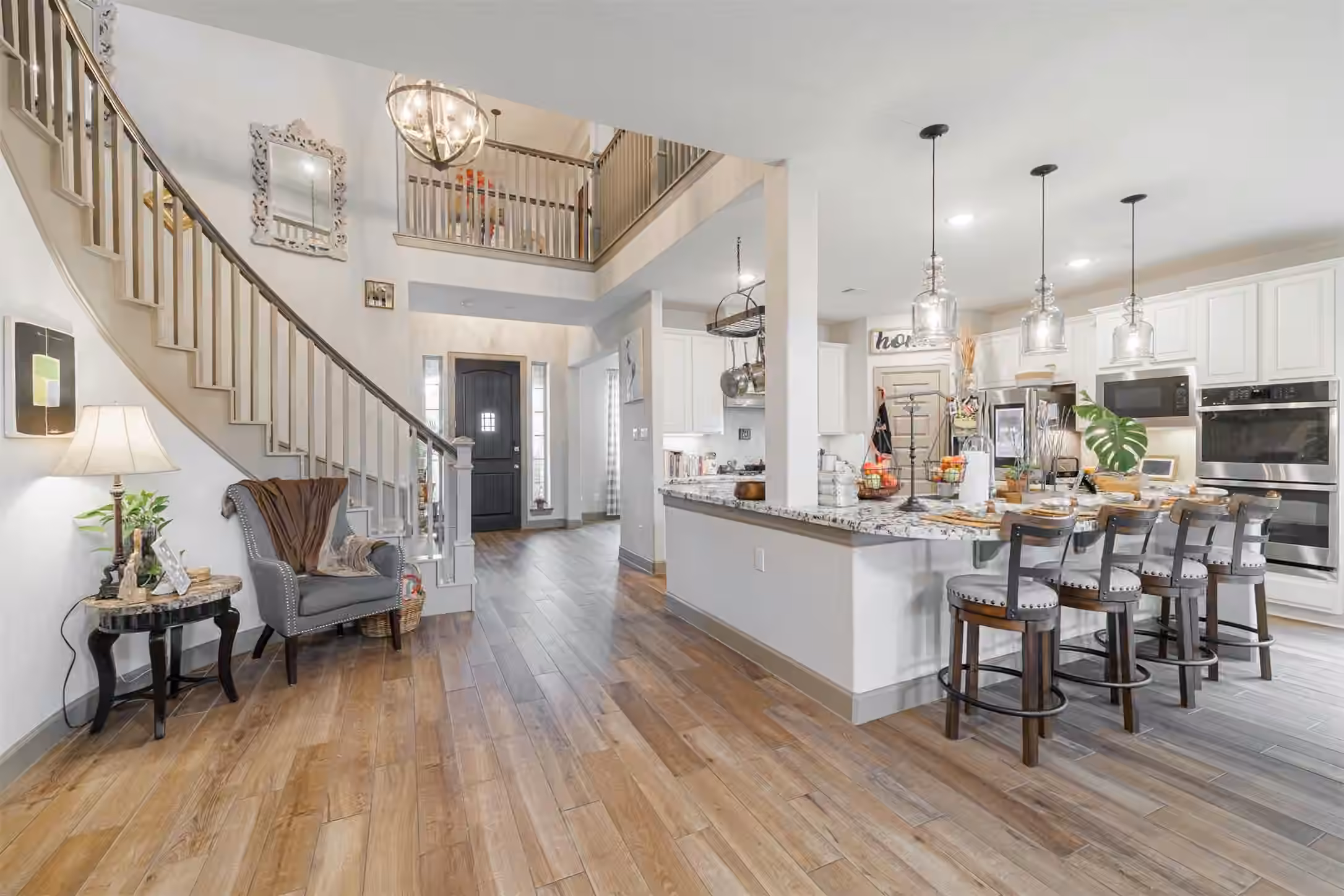 Photo 3 of 7810 Leighton Trail, Pasadena, TX