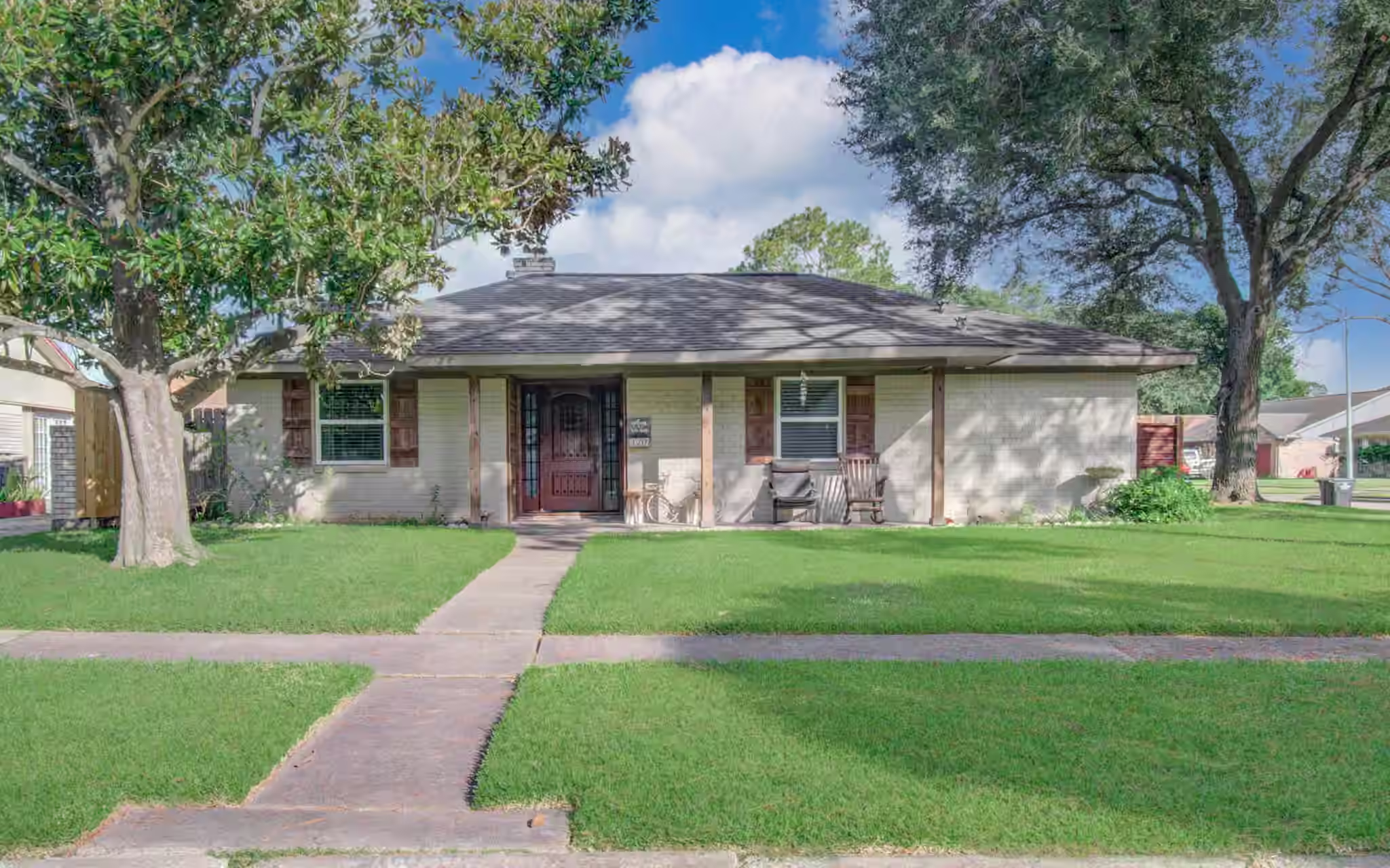 Photo 2 of 10802 Kirkwell Drive, Houston, TX