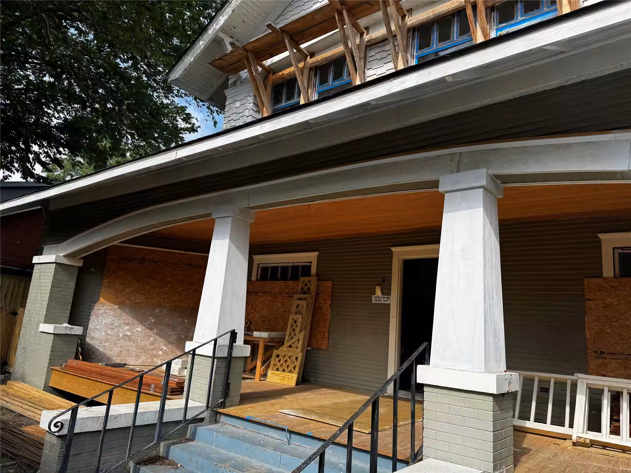 Photo 2 of 2602 Whitney Street, Houston, TX