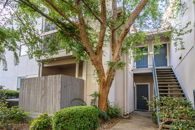 Photo 2 of 7950 N Stadium Drive 226, Houston, TX