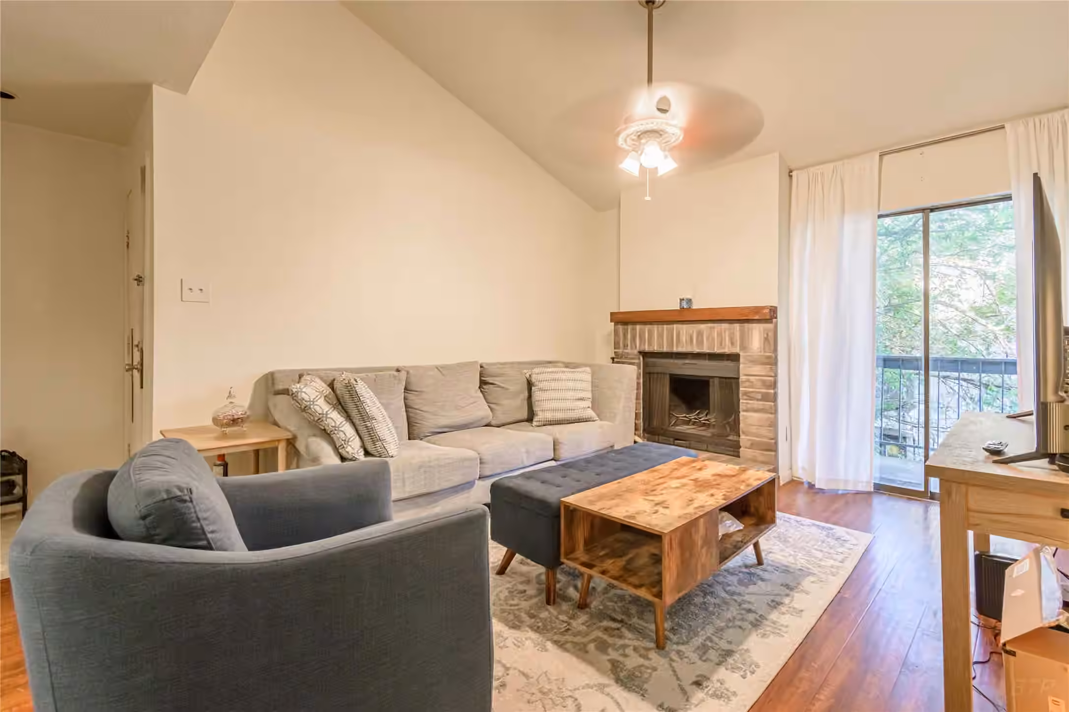 Photo 4 of 7950 N Stadium Drive 226, Houston, TX