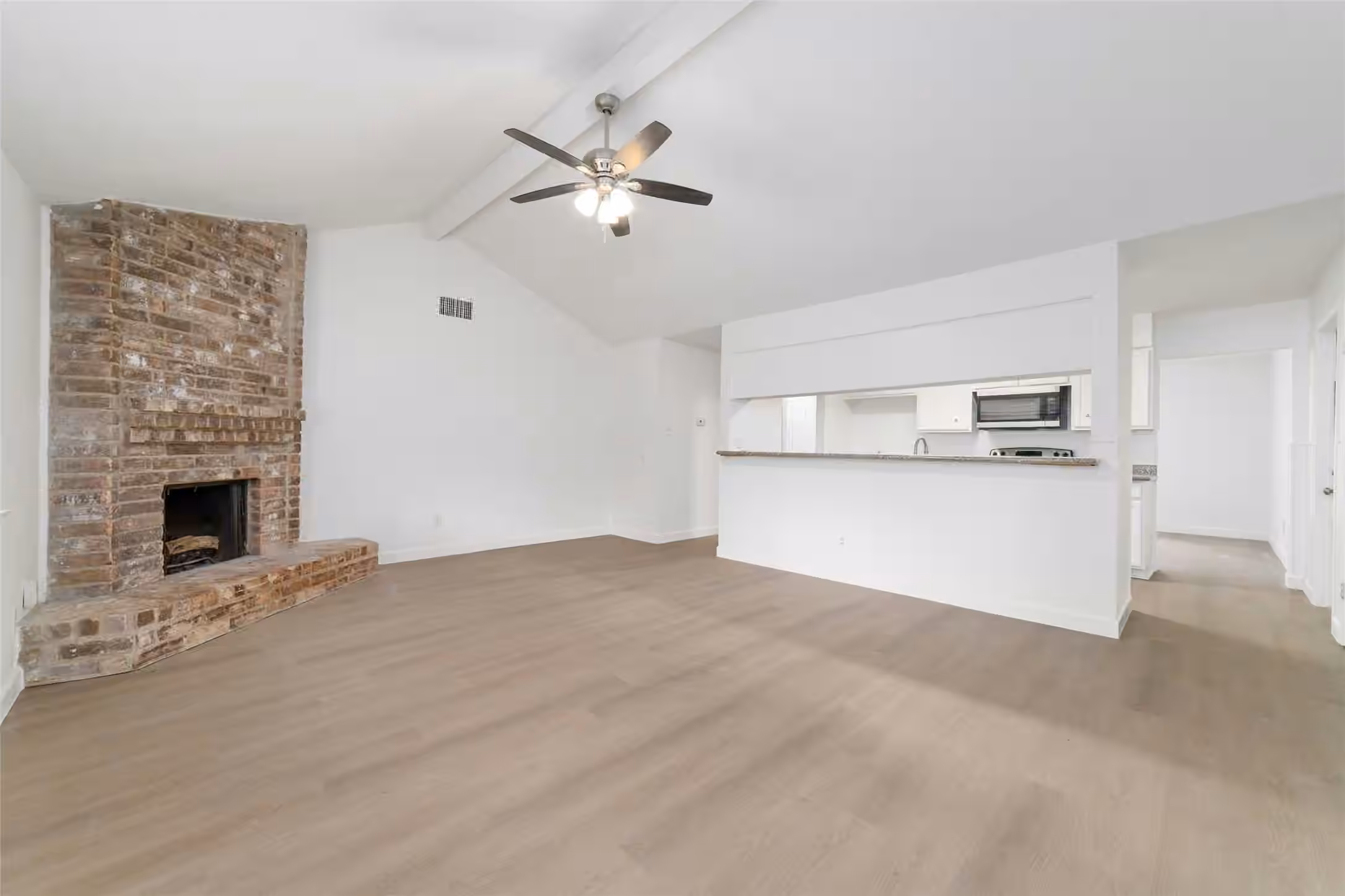 Photo 7 of 5023 Monteith Drive, Spring, TX