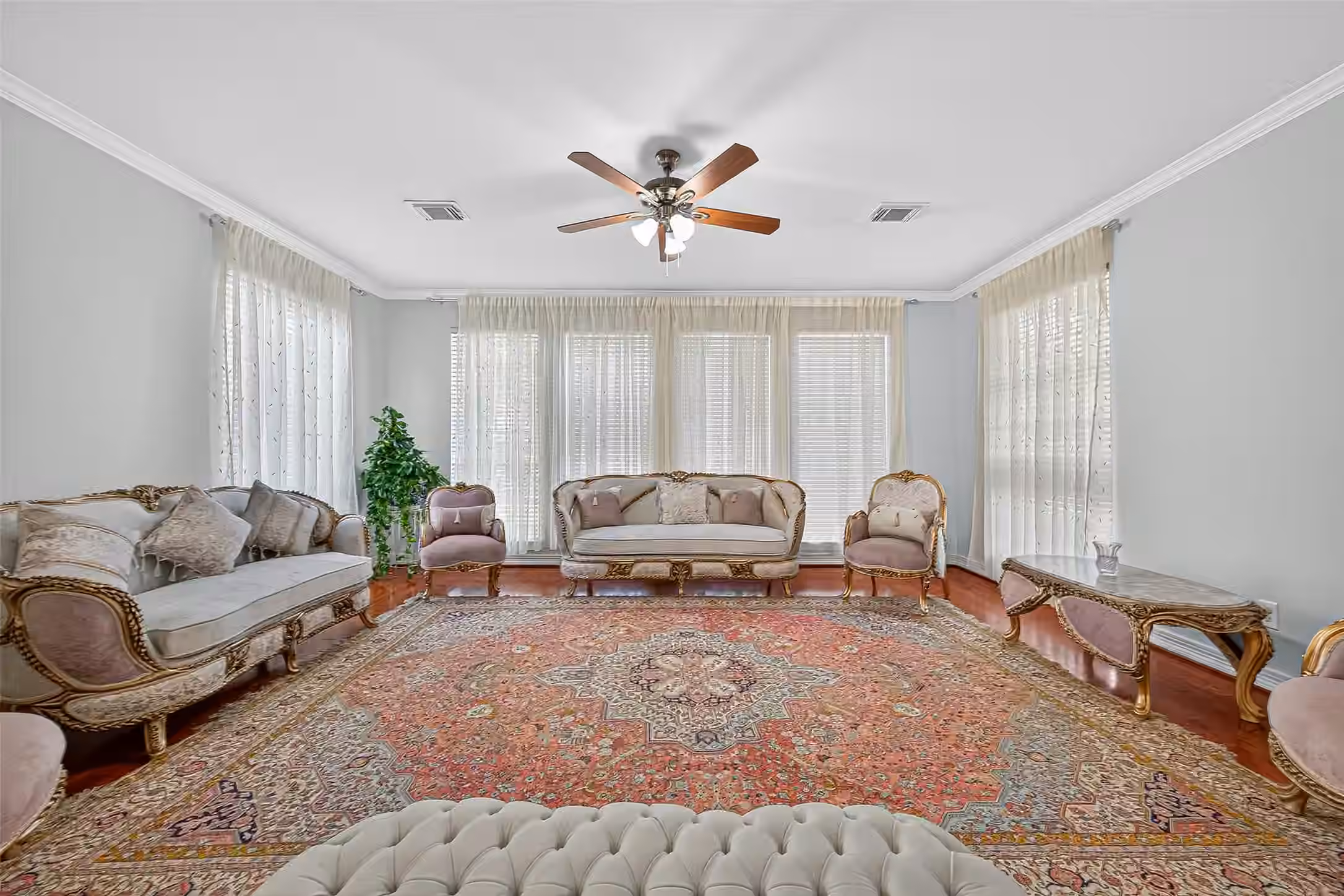 Photo 3 of 4206 Clearwater Court, Missouri City, TX