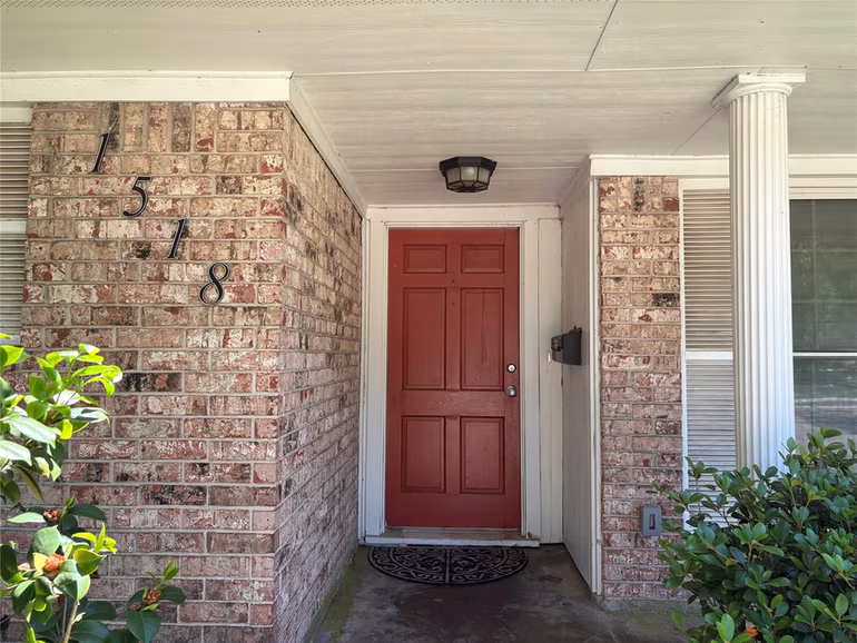Photo 2 of 1518 Neptune Lane, Houston, TX