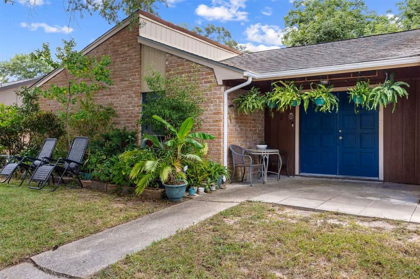 Photo 3 of 2610 Rolling Glen Drive, Spring, TX