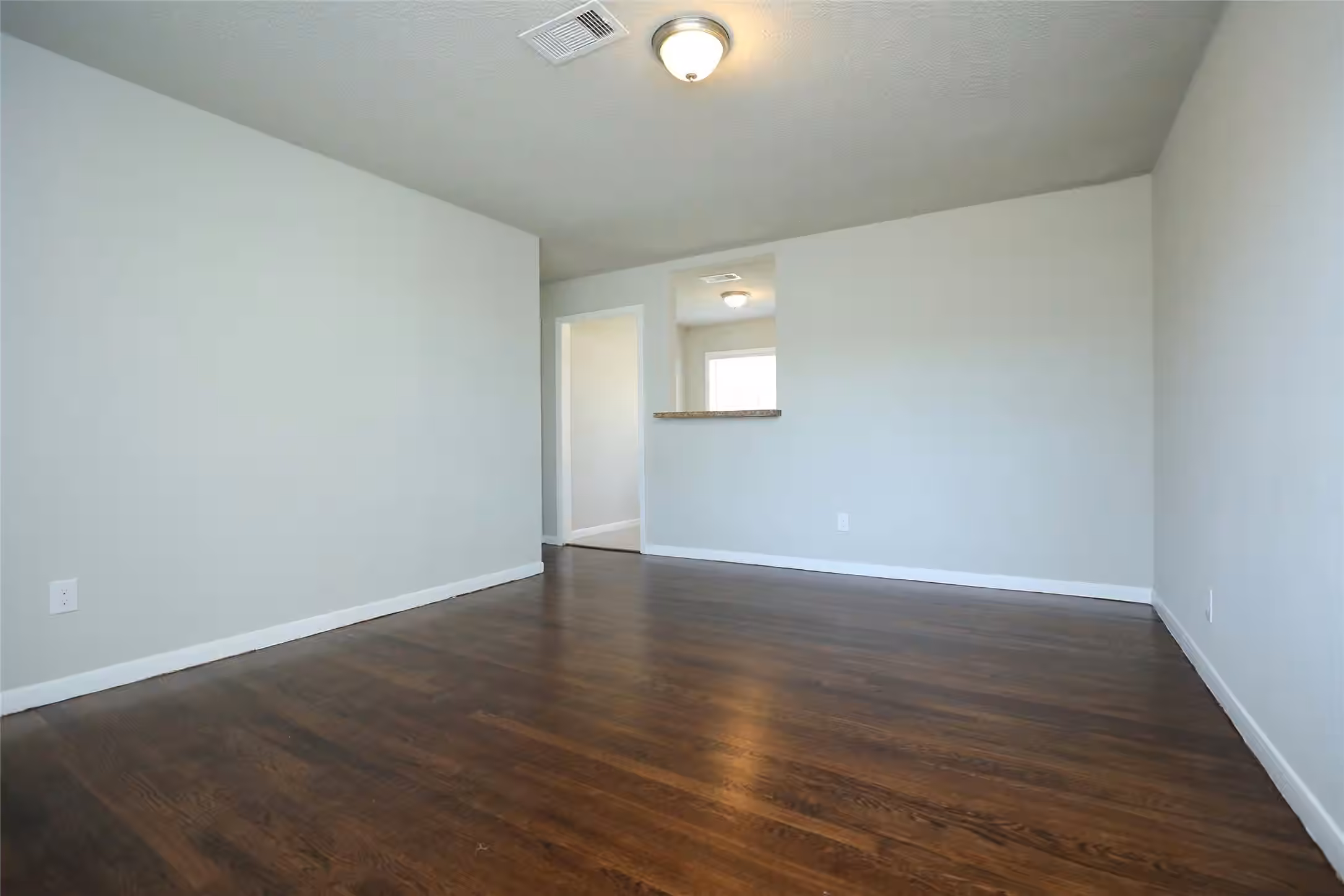 Photo 5 of 10322 Cathedral Drive, Houston, TX