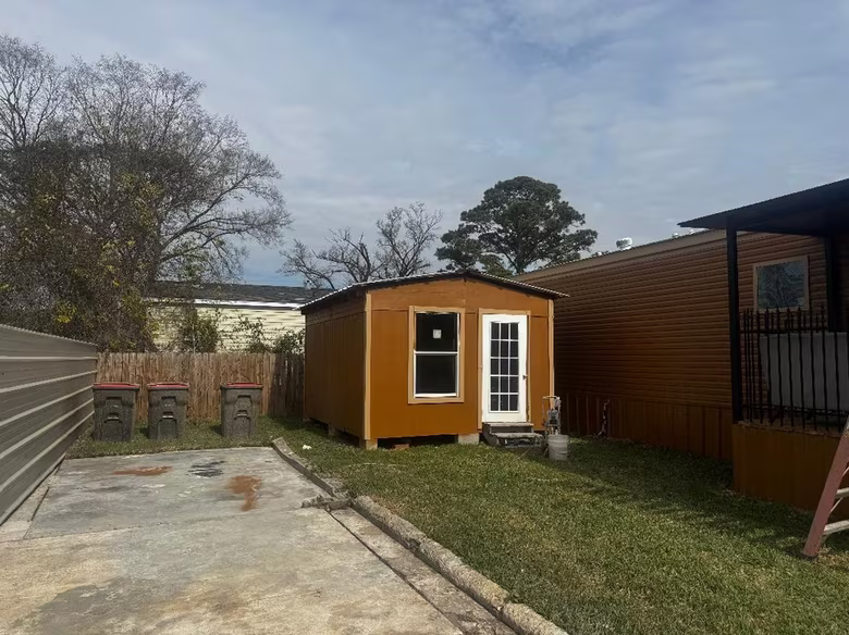 Photo 3 of 13929 Eagle Pass Street, Houston, TX