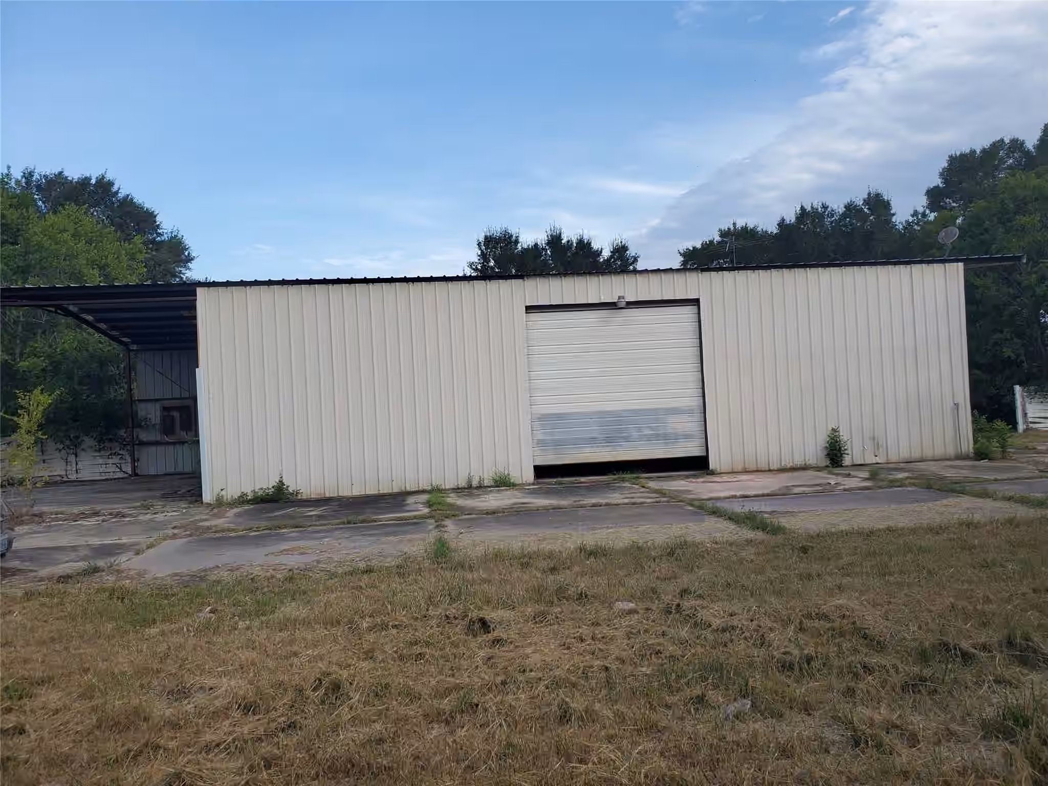 Photo 2 of 25121 Lakeview Road A, Katy, TX