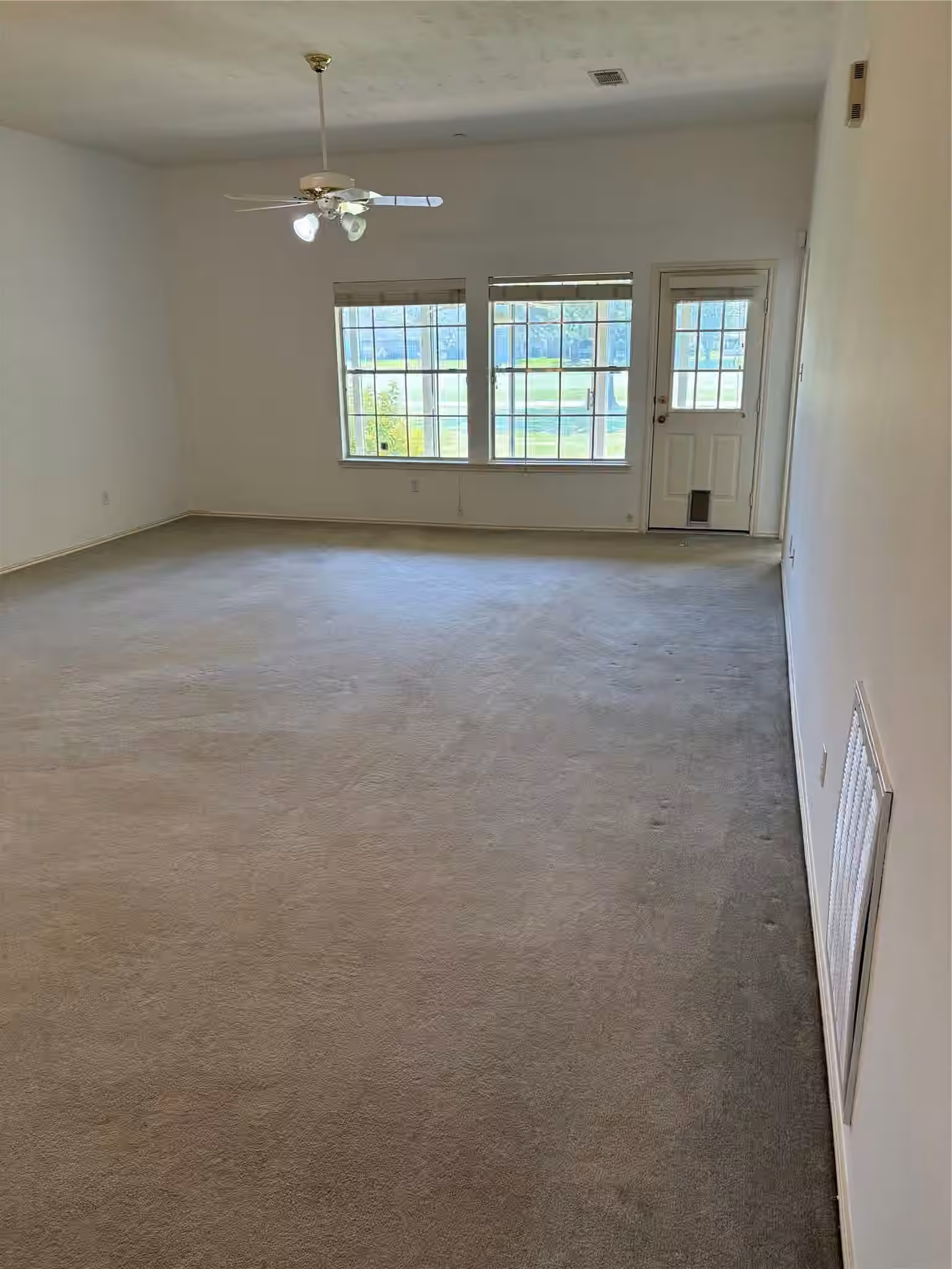 Photo 4 of 3526 Teakwood Lane, Pearland, TX