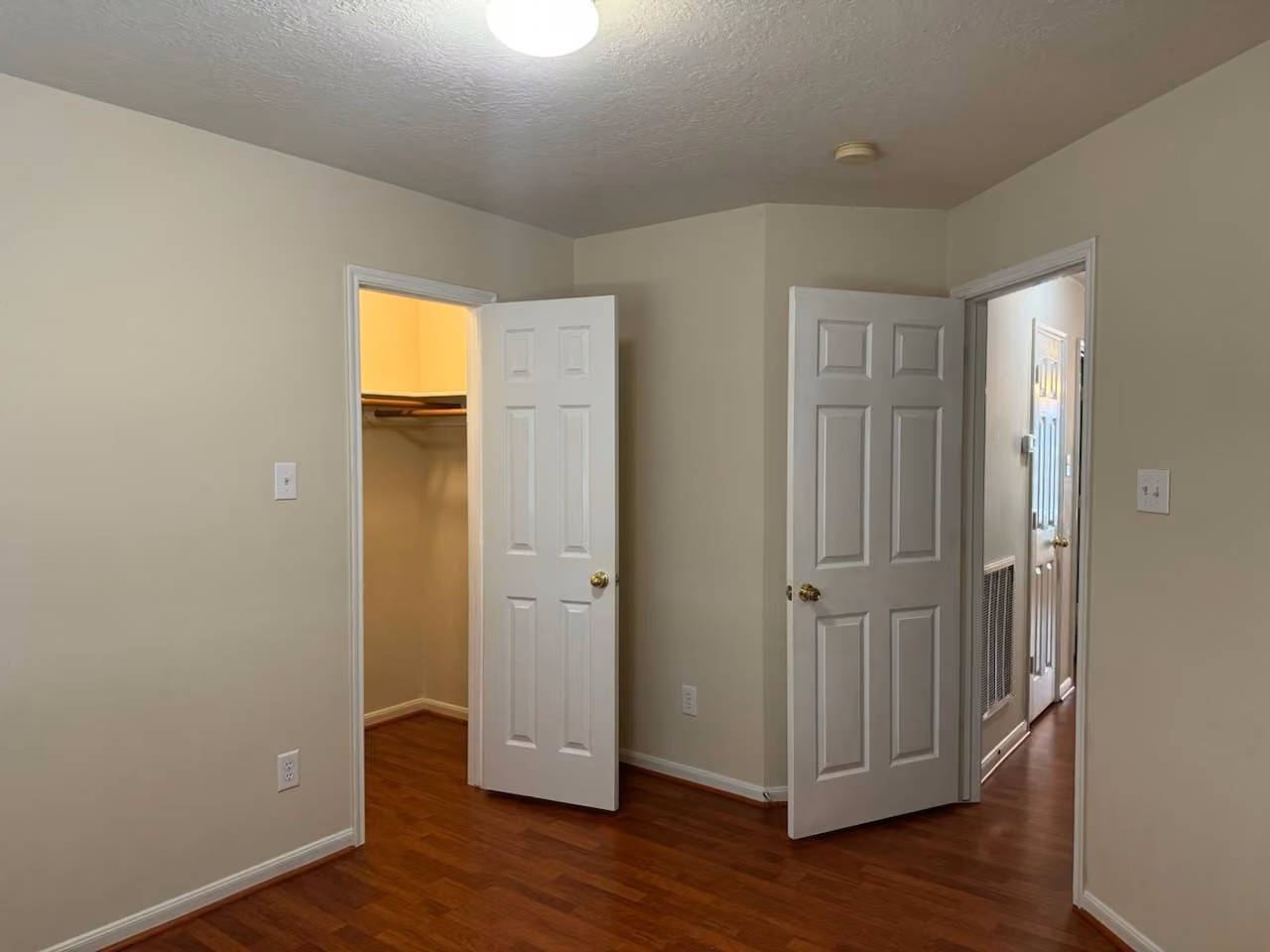 Photo 5 of 11007 Indus Street, Houston, TX