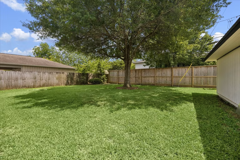Photo 2 of 5243 Caversham Drive, Houston, TX