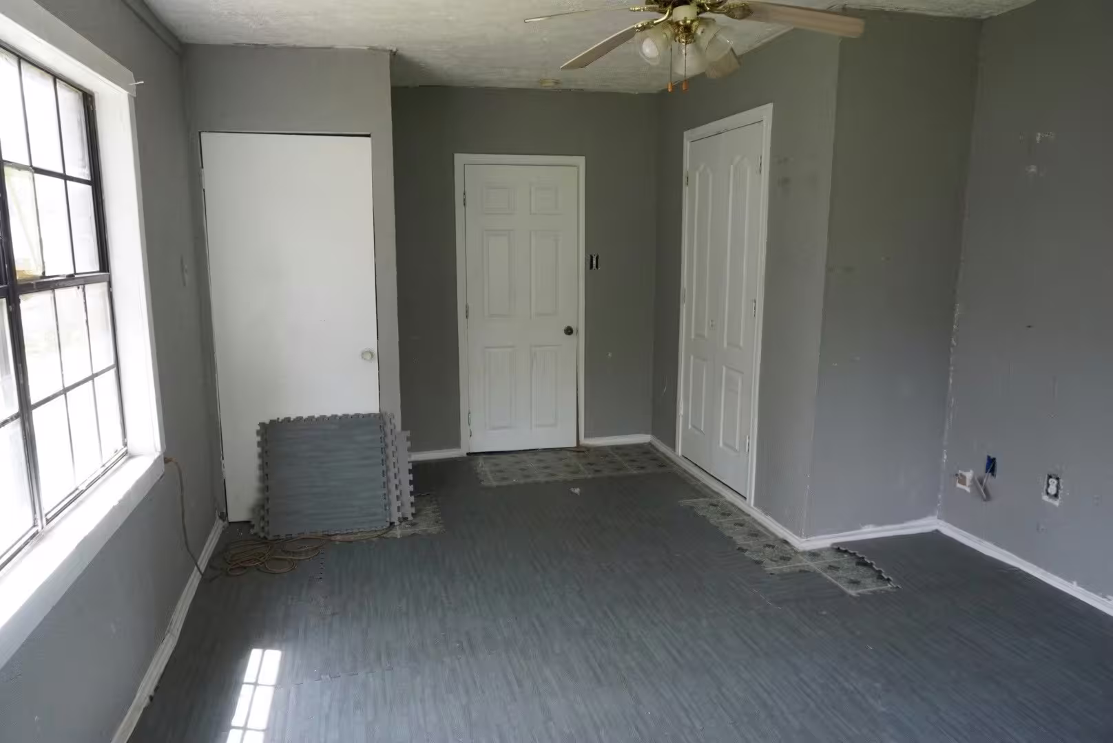 Photo 5 of 117 Light Company Road, Pasadena, TX