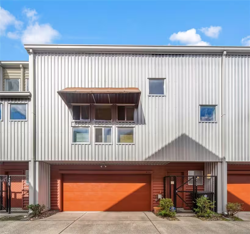 Photo 2 of 6130 Grand Boulevard, Houston, TX