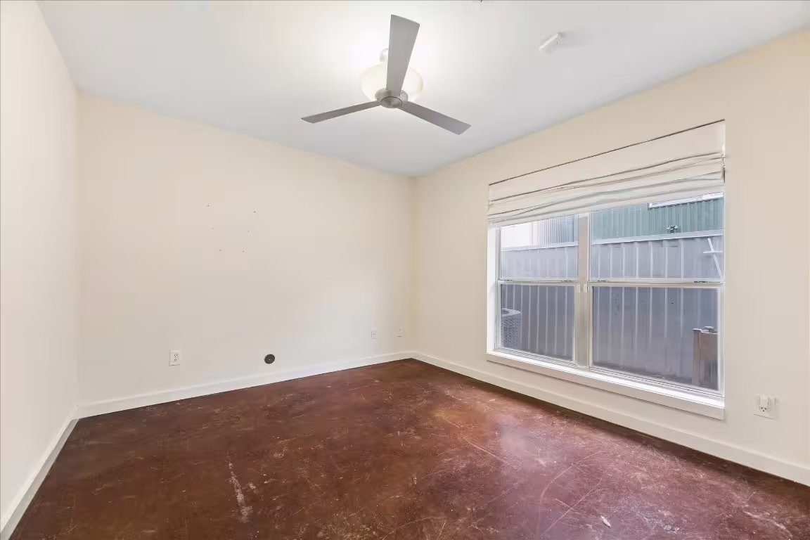 Photo 7 of 6130 Grand Boulevard, Houston, TX