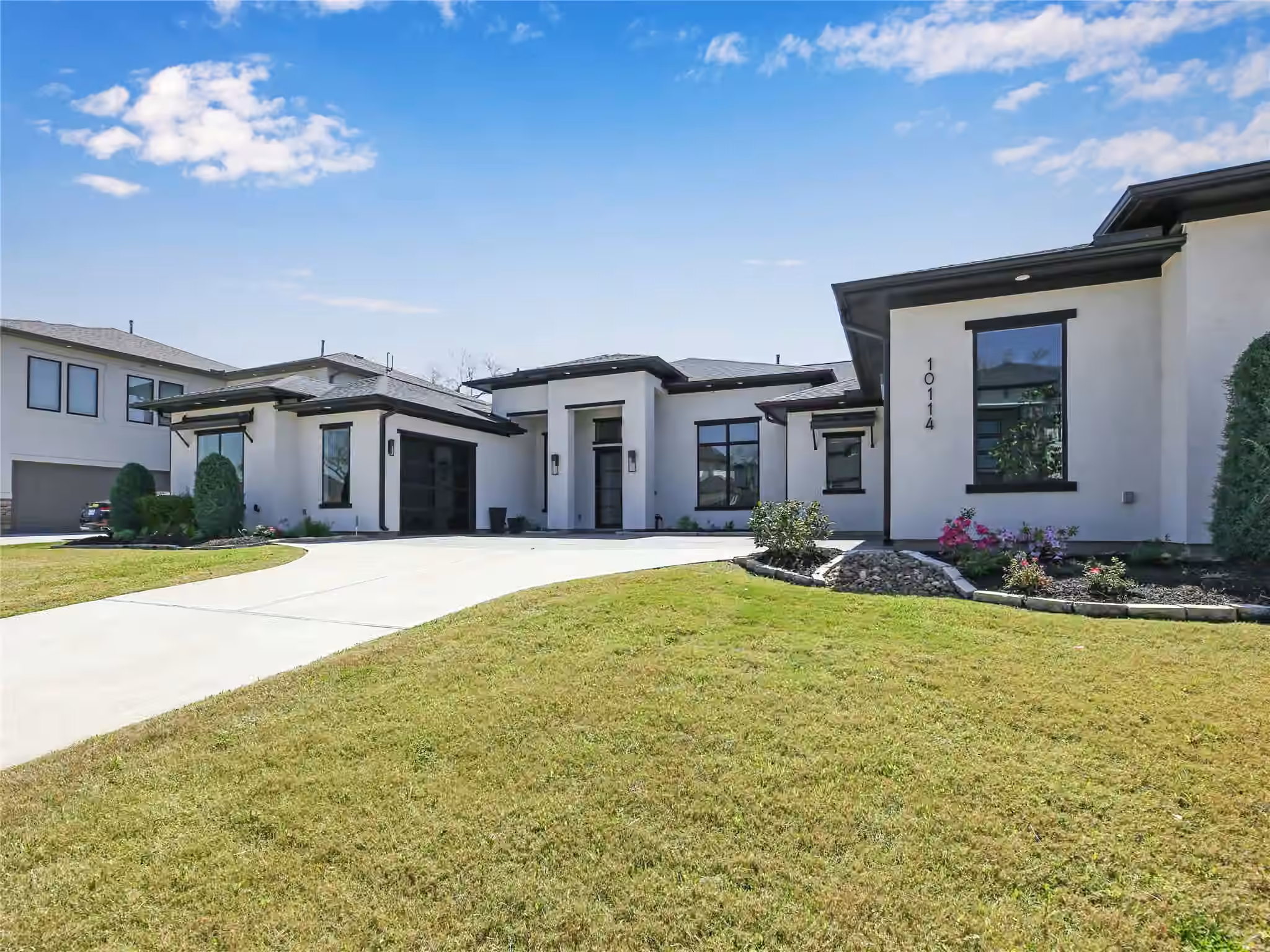 Photo 3 of 10114 Mariner Oaks Drive, Missouri City, TX