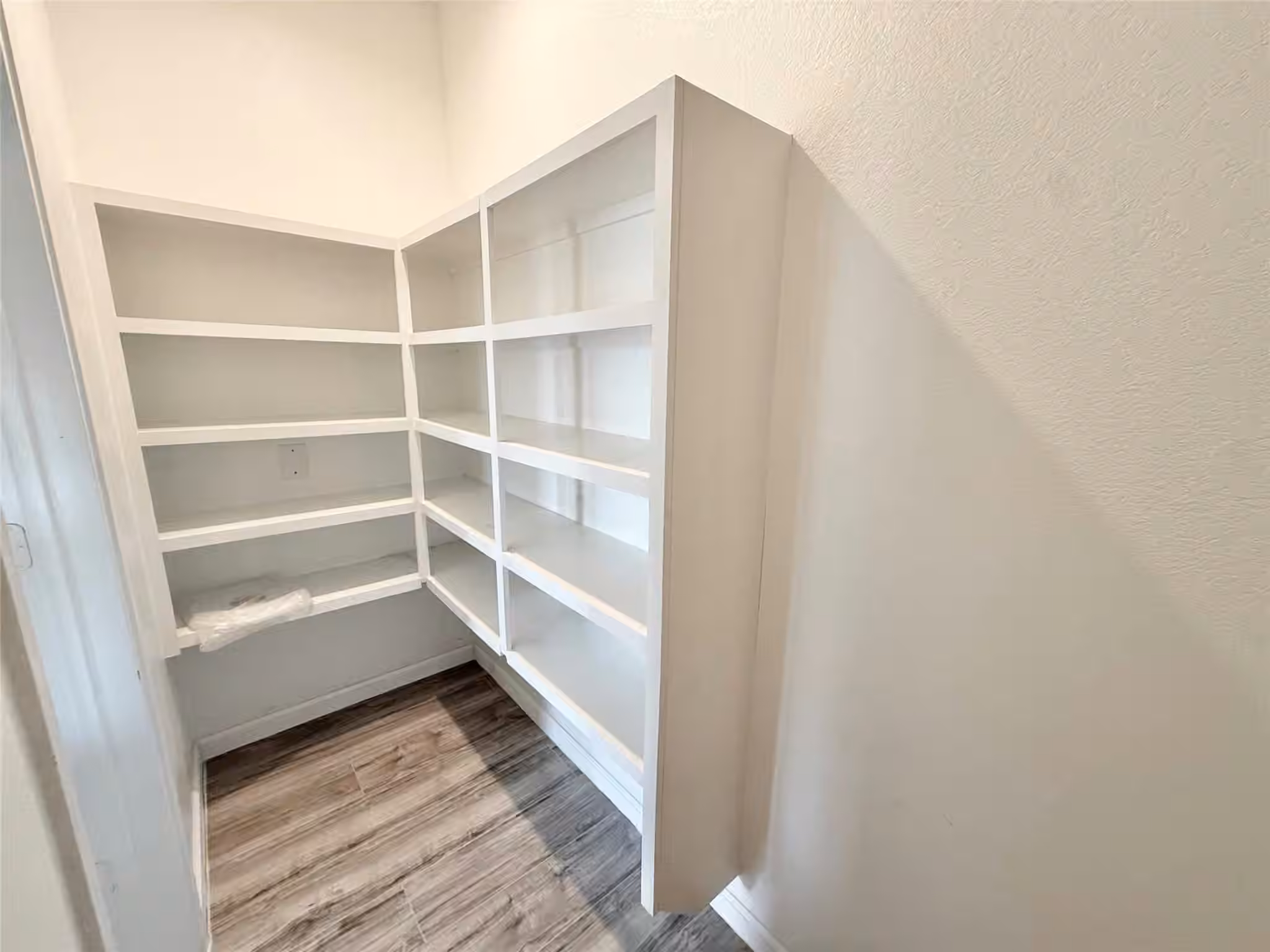 Photo 7 of 13009 Leisure Cove Drive, La Marque, TX