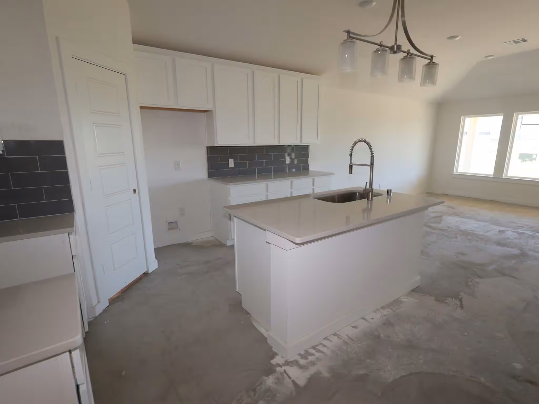 Photo 4 of 5715 Sunland Trail, Fulshear, TX