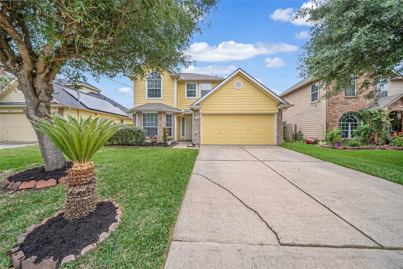 Photo of 2224 Shady Pine Dr, Conroe, TX