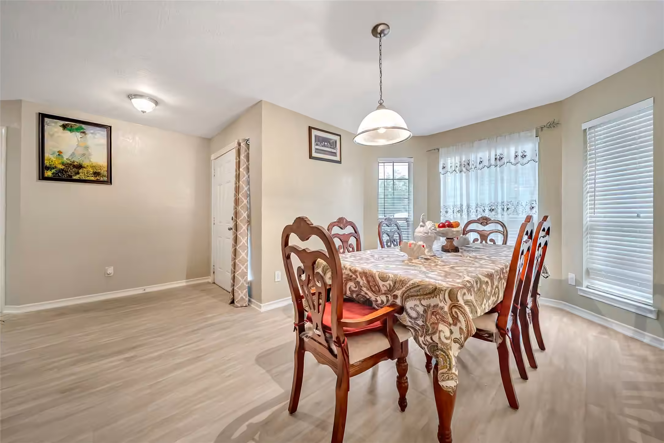 Photo 4 of 2224 Shady Pine Dr, Conroe, TX