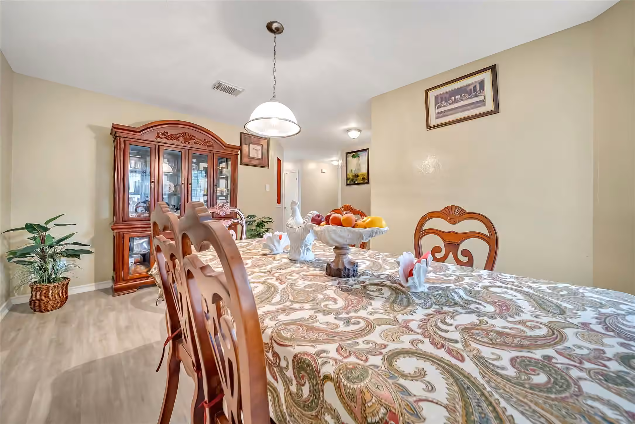 Photo 5 of 2224 Shady Pine Dr, Conroe, TX