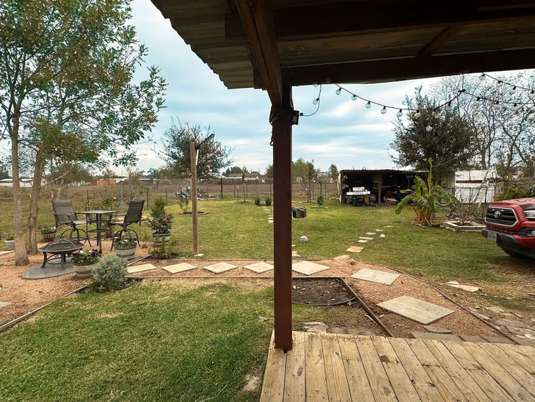 Photo 5 of 2039 County Road 3540, Cleveland, TX