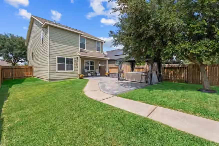 Photo 4 of 10884 S Lake Mist Lane, Willis, TX