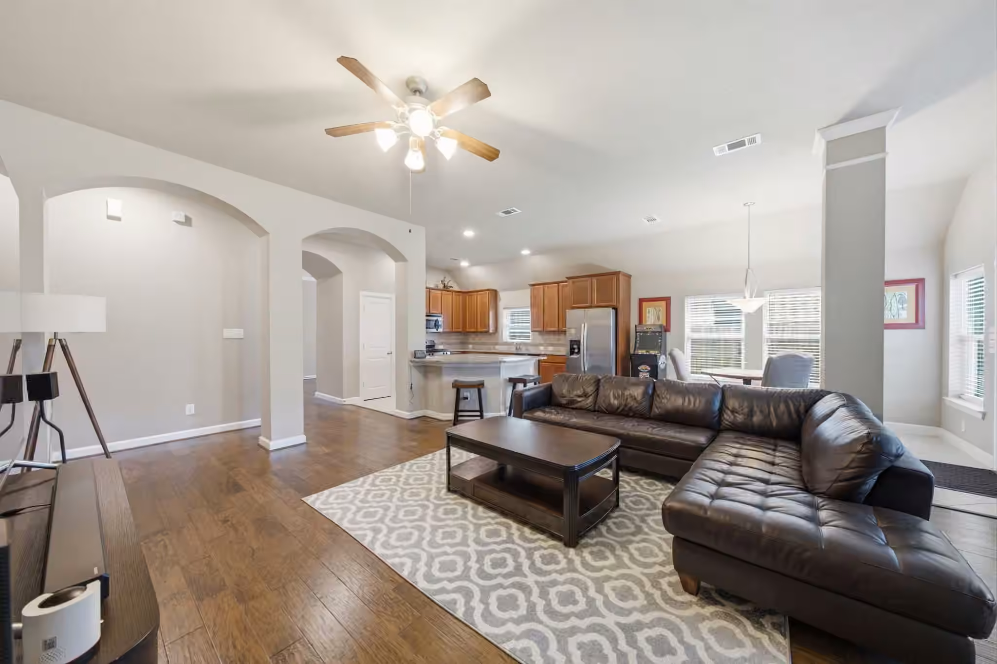 Photo 5 of 4415 Pine Hollow Trace, Houston, TX
