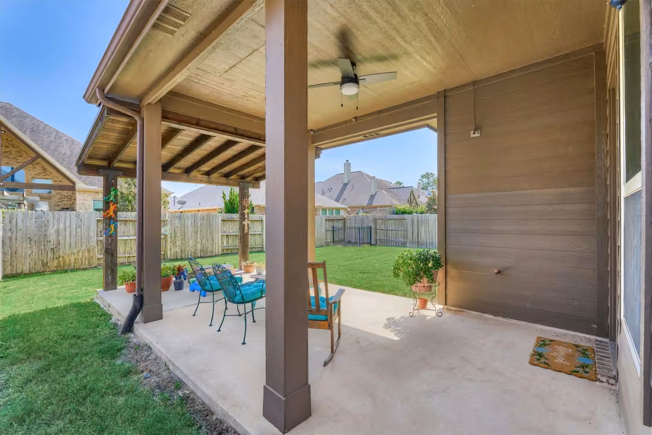 Photo 2 of 9816 Sweet Flag Court, Conroe, TX